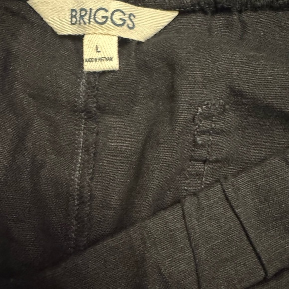 Briggs Ladies' Linen Blend Pull-On Beach Short, Large Black Front & Back Pockets - Picture 6 of 7
